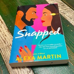 Snapped by Alexa Martin book